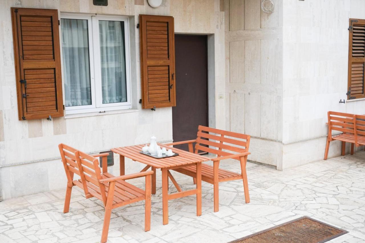 Ferienwohnung Al Mare Da Nonna Me' Porto SantʼElpidio Exterior foto
